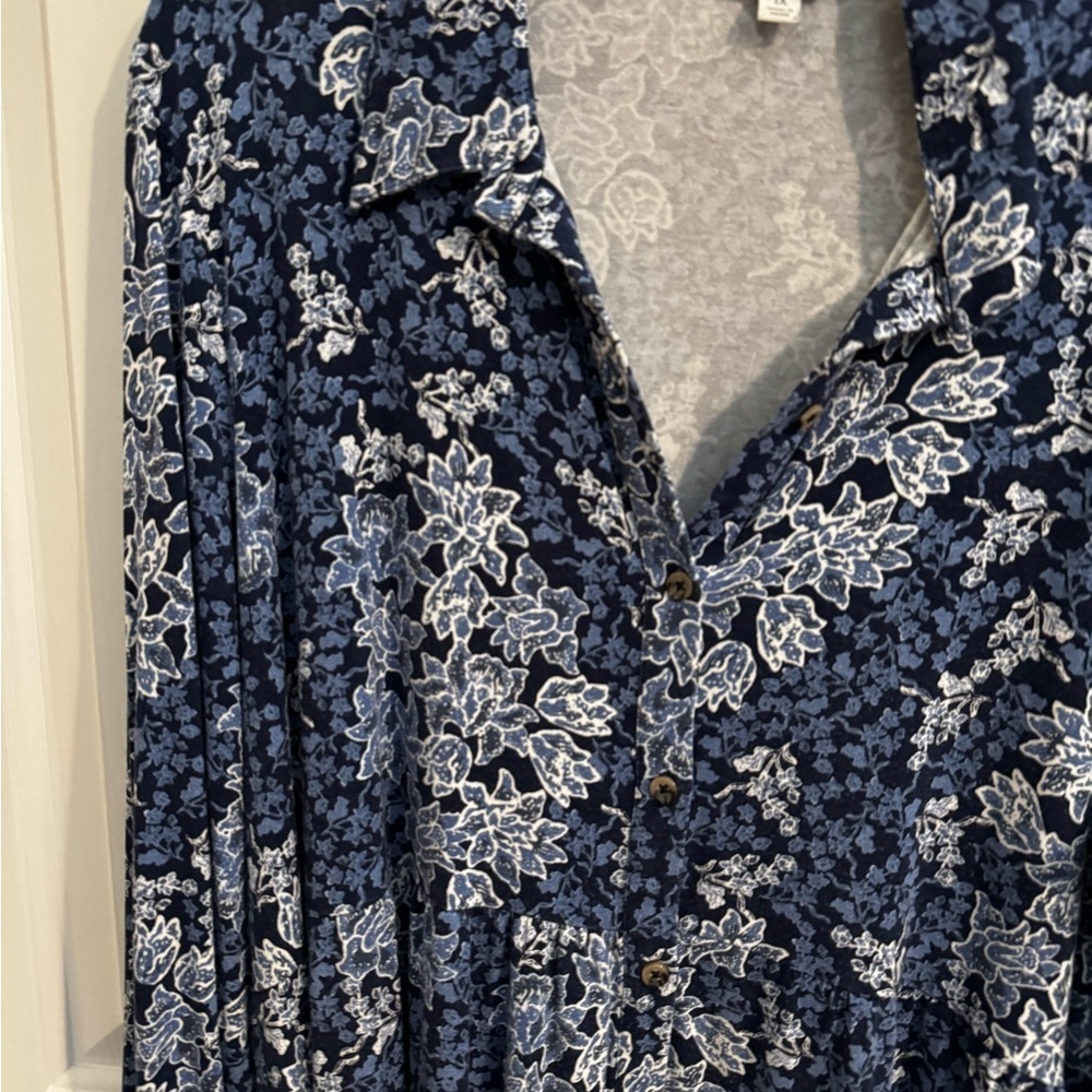 New Directions Button Peplum Tunic Blouse Blue Floral Plus Size 1X - Picture 2 of 8